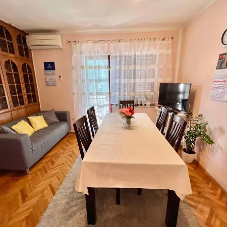 Apartament In 44148 Crikvenica